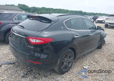 2018 Maserati Levante Gransport из США, поврежденный, VIN ZN661XUS0JX269764